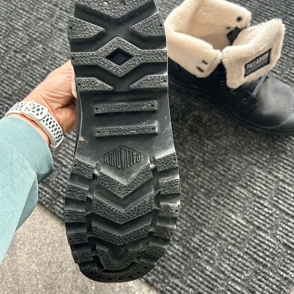 Palladium Boots - Picture 2 of 5